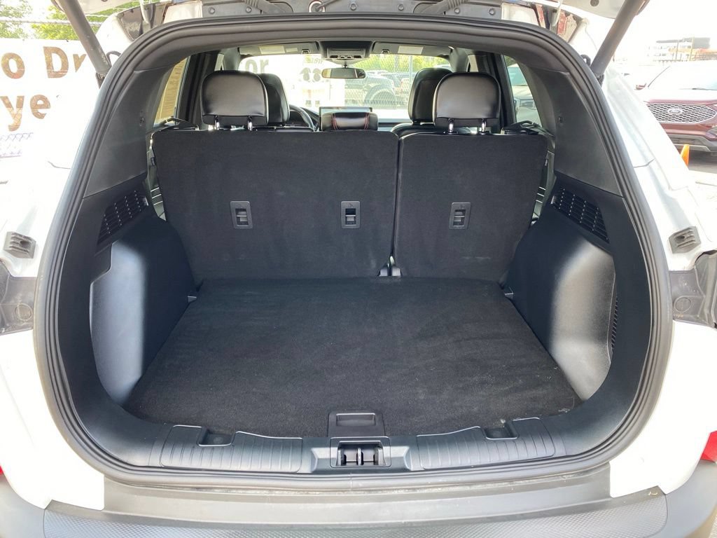 Used 2025 Ford Escape ST-Line w/ Tech Pack #1 AWD/4WD image 5
