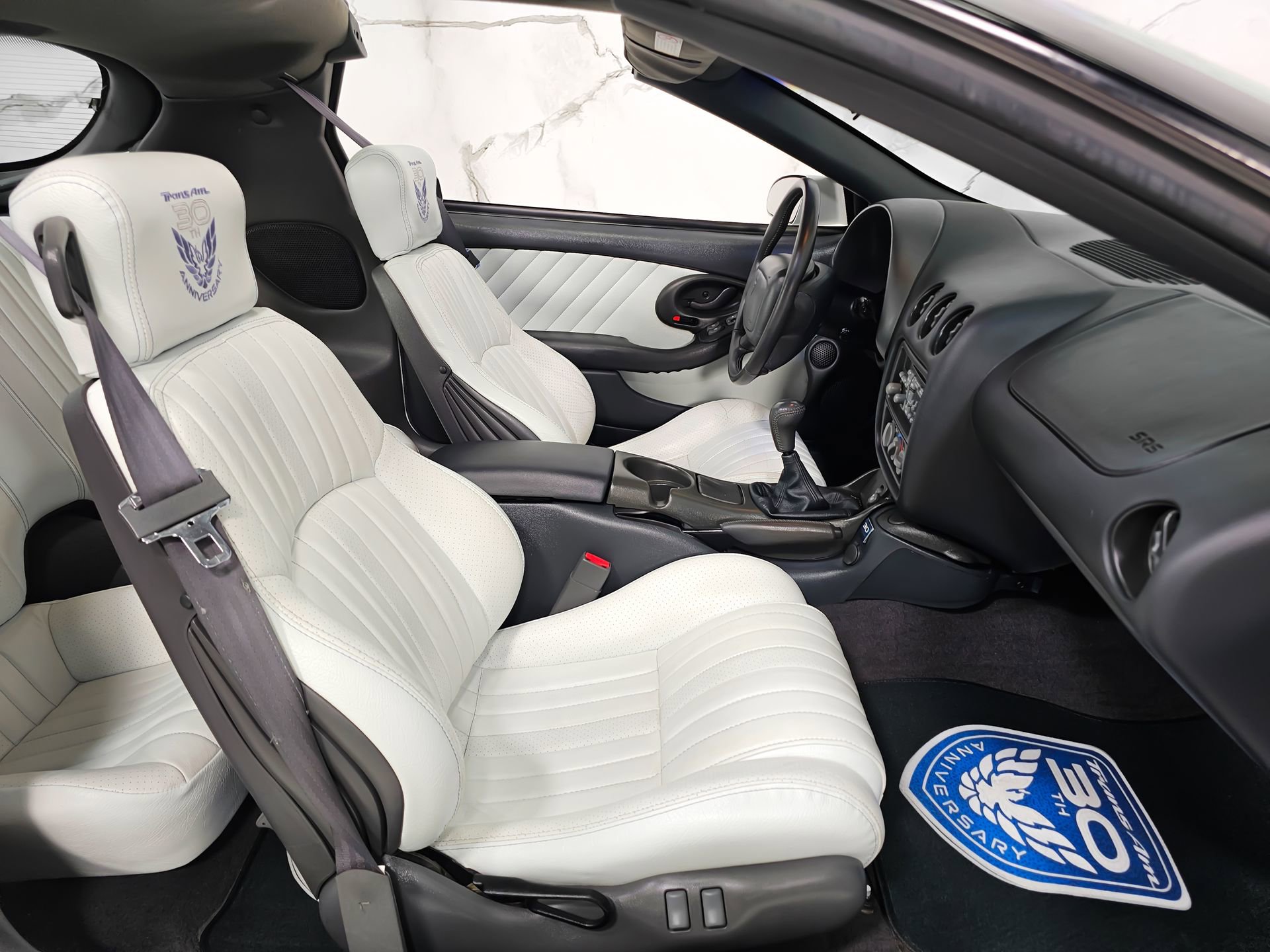 Used 1999 Pontiac Firebird Formula image 4