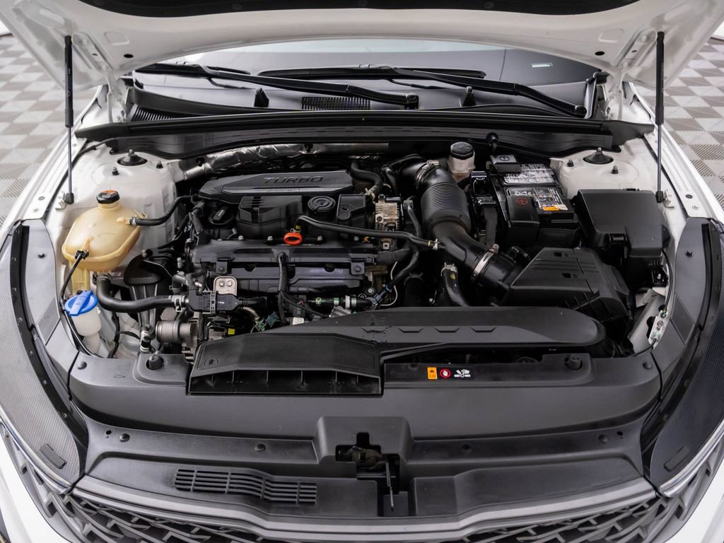 Used 2023 Kia K5 GT-Line image 29