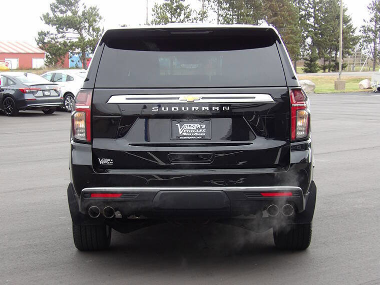 Used 2021 Chevrolet Suburban High Country image 5
