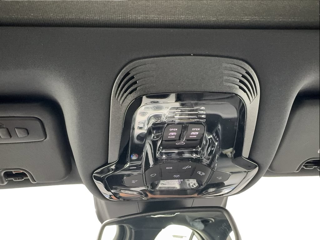 New 2026 Alfa Romeo Giulia w/ Driving Assist Package RWD image 44