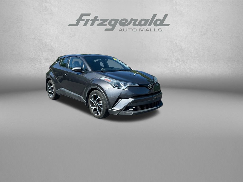 Used 2018 Toyota C-HR XLE FWD image 1