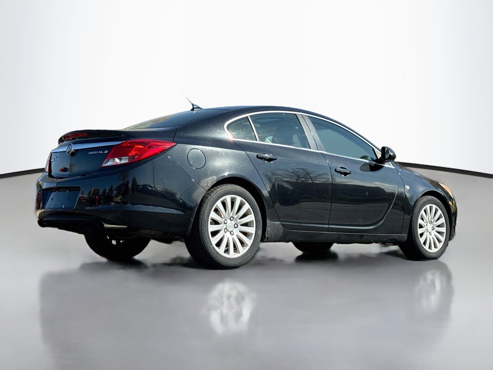 Used 2011 Buick Regal CXL Turbo w/ TO2 Preferred Equipment Group FWD image 7