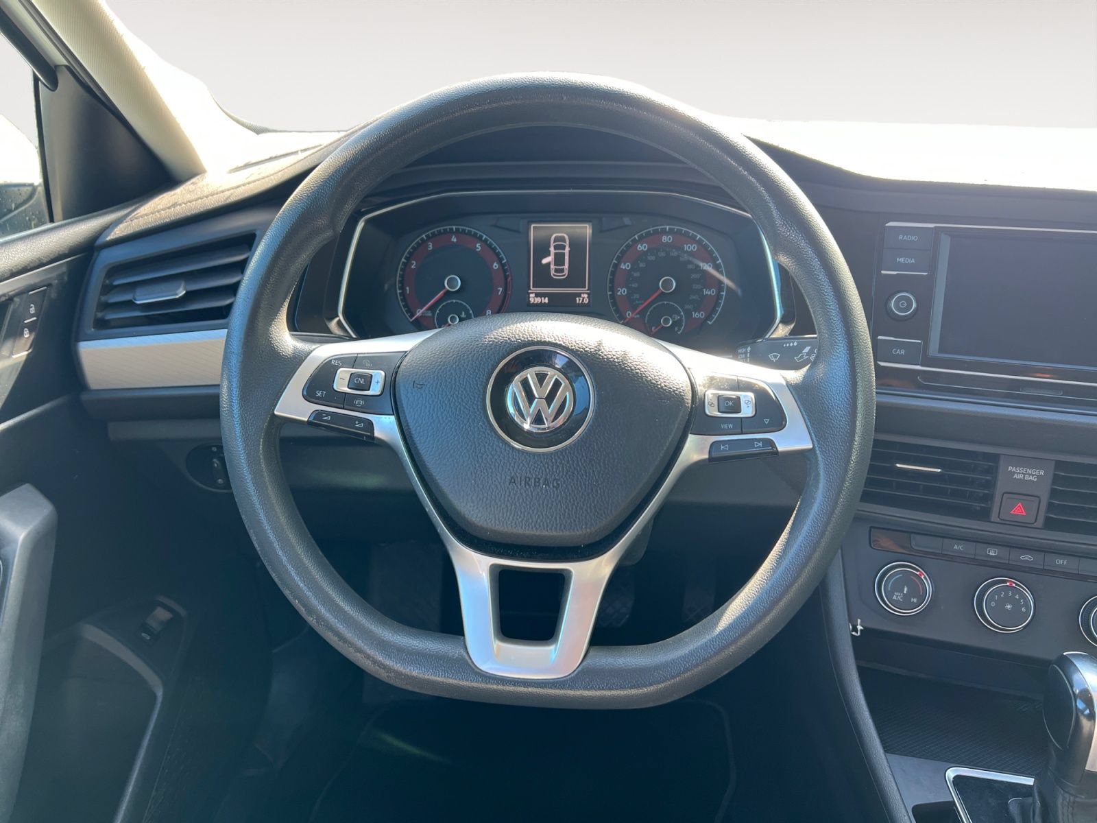Used 2019 Volkswagen Jetta SE FWD image 12