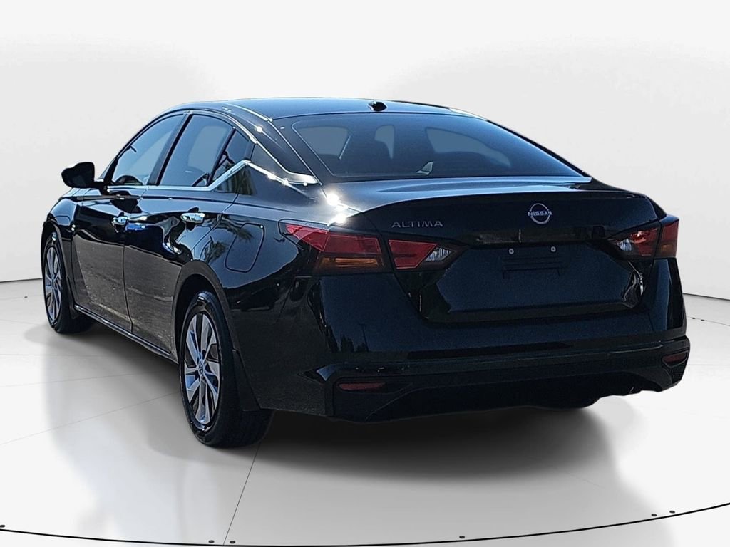Used 2025 Nissan Altima 2.5 S image 7