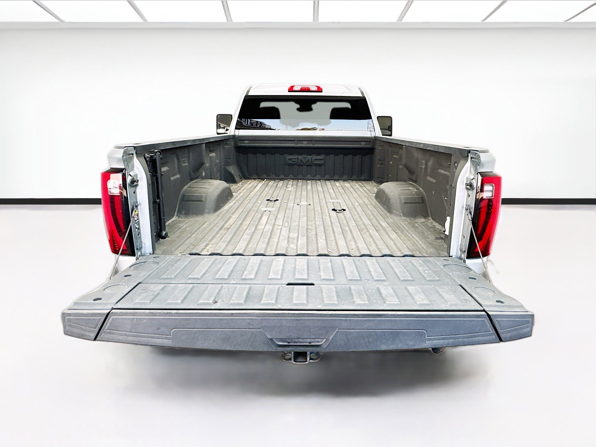 Used 2024 GMC Sierra 3500 SLE w/ SLE Convenience Package image 15