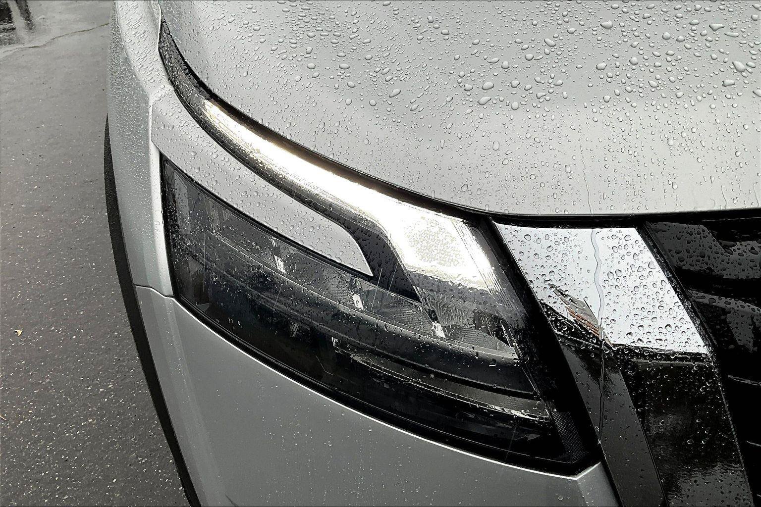 Used 2024 Nissan Pathfinder SV AWD/4WD image 31