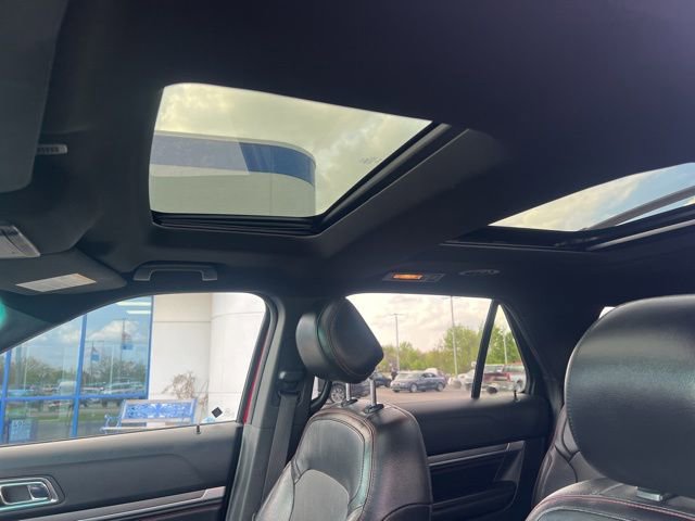 Used 2016 Ford Explorer Sport w/ Equipment Group 401A image 32