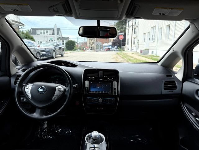 Used 2017 Nissan Leaf SL w/ Premium Package FWD image 26