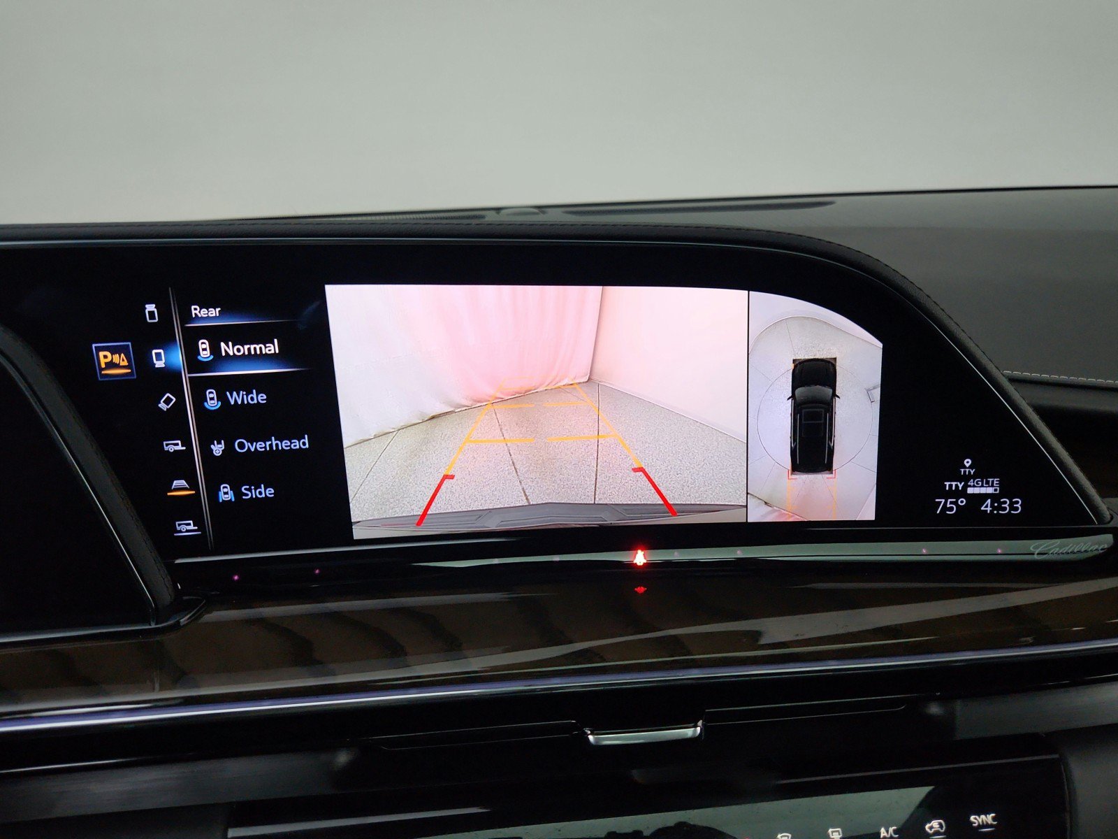 Used 2024 Cadillac Escalade Sport Platinum w/ LPO, ONYX Package AWD/4WD image 32