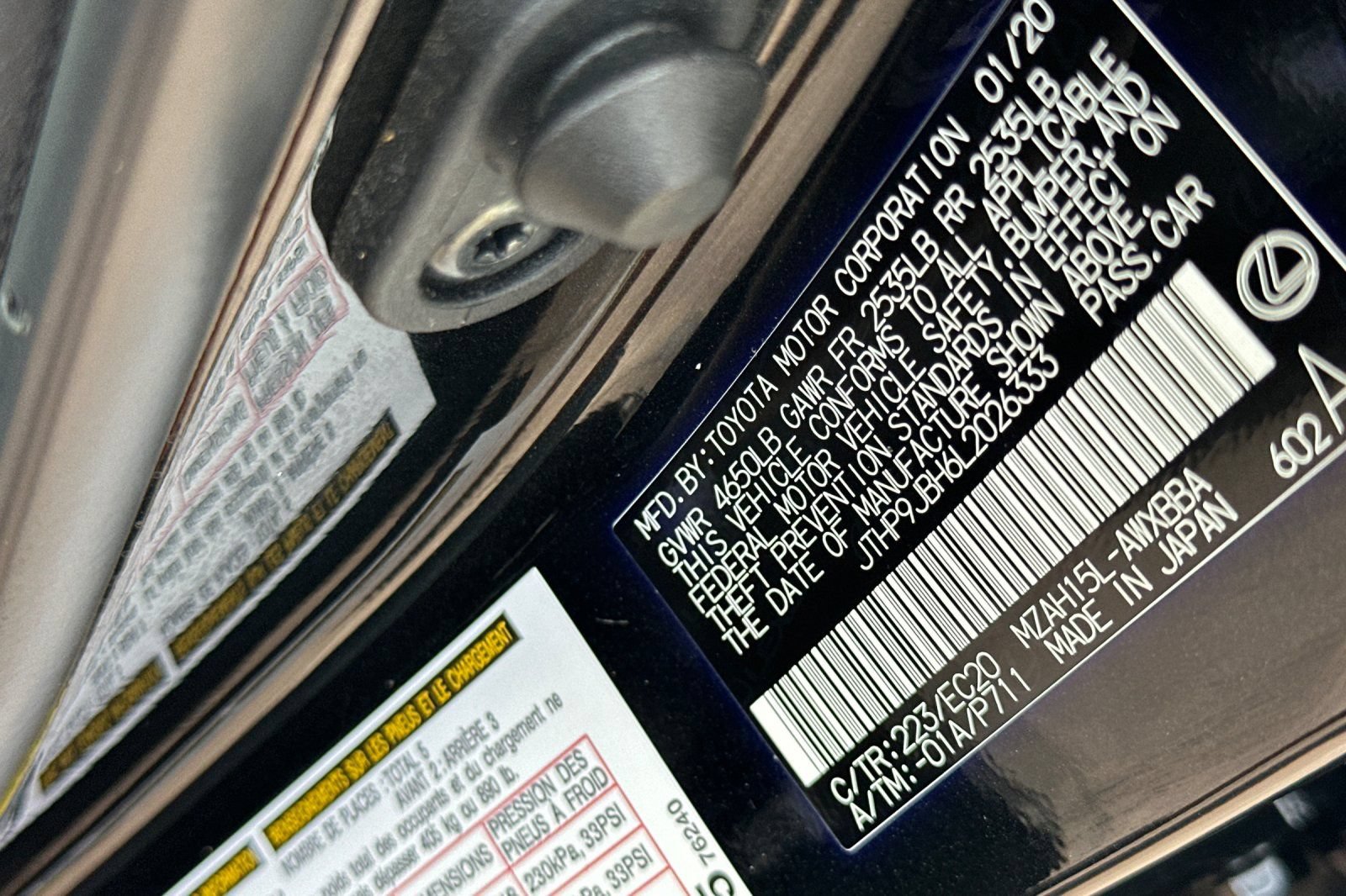 Certified 2020 Lexus UX 250h w/ Premium Package AWD/4WD image 23