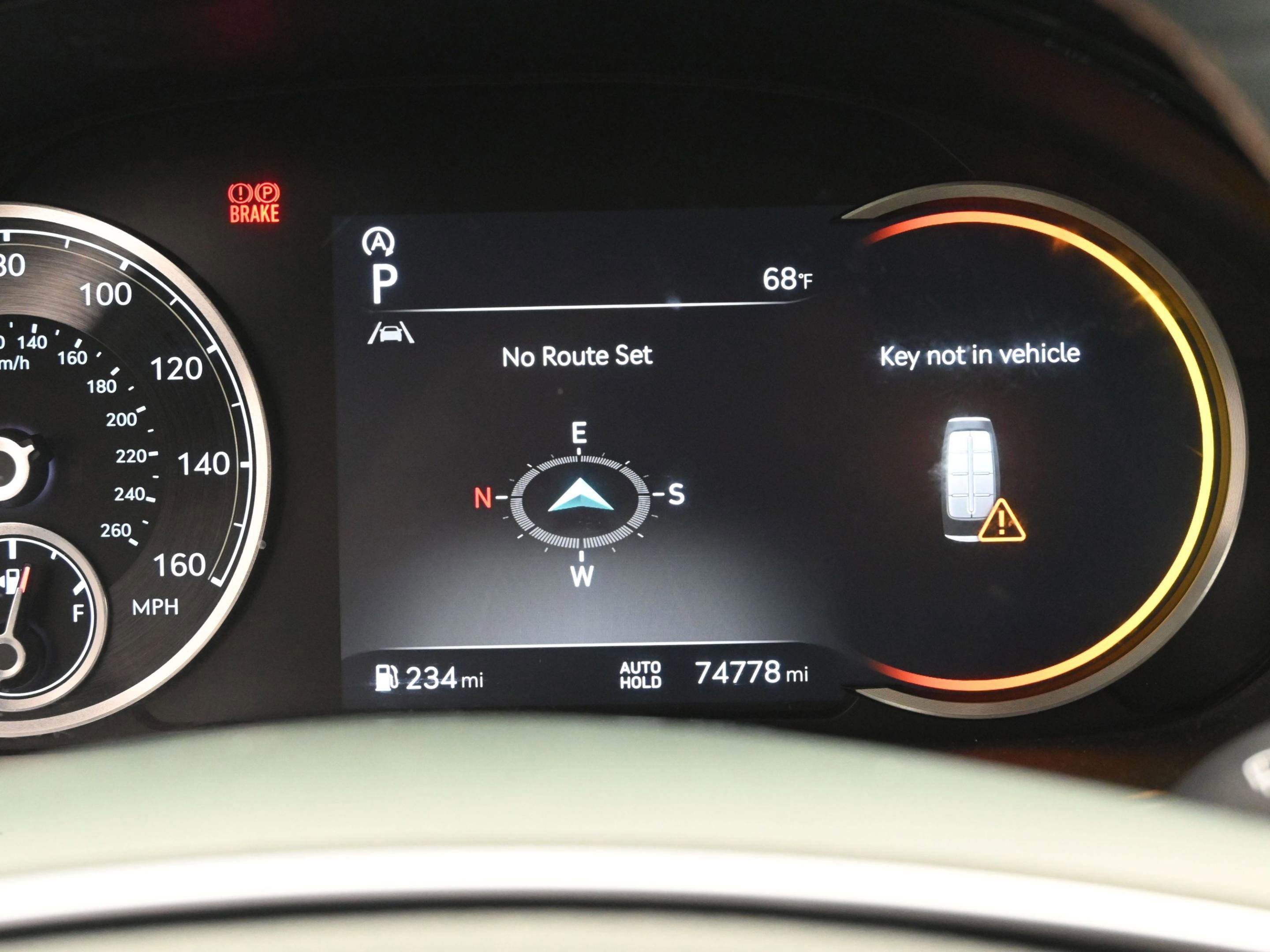 Used 2022 Genesis GV70 2.5T w/ Advanced Package image 21