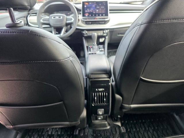 Used 2024 Jeep Compass Limited image 15