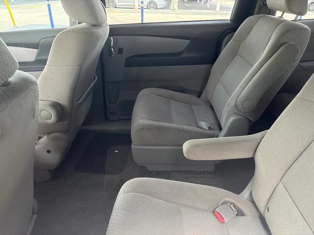 Used 2016 Honda Odyssey LX image 12