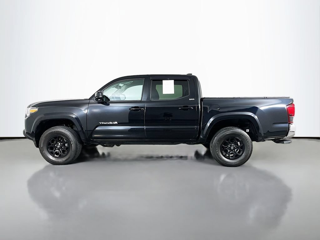 Used 2022 Toyota Tacoma SR5 AWD/4WD image 5