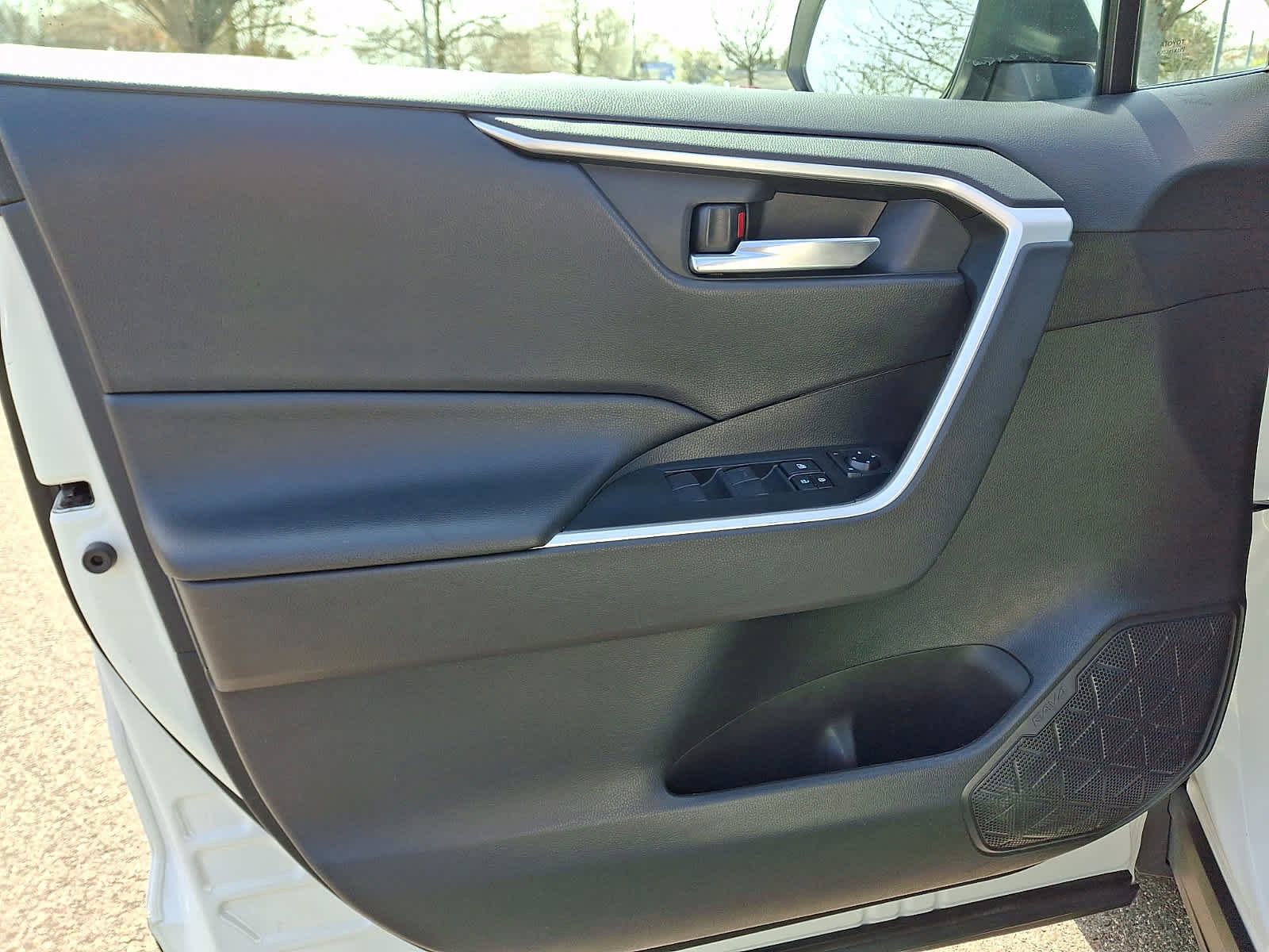 Certified 2021 Toyota RAV4 XLE w/ Convenience Package AWD/4WD image 14