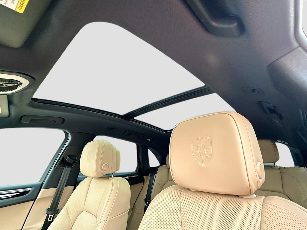 New 2026 Porsche Macan AWD/4WD image 14