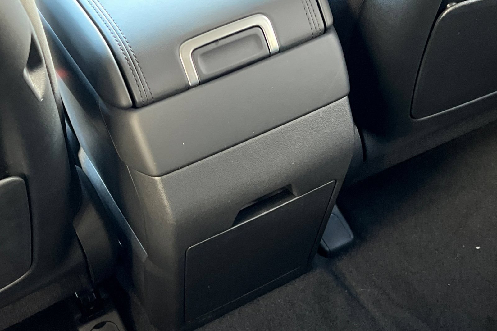 Used 2026 Hyundai Santa Fe SE FWD image 30