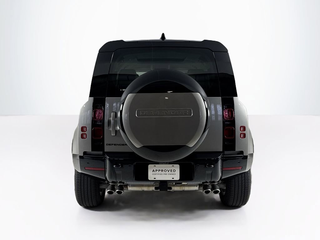 Used 2025 Land Rover Defender 110 X-Dynamic SE AWD/4WD image 4