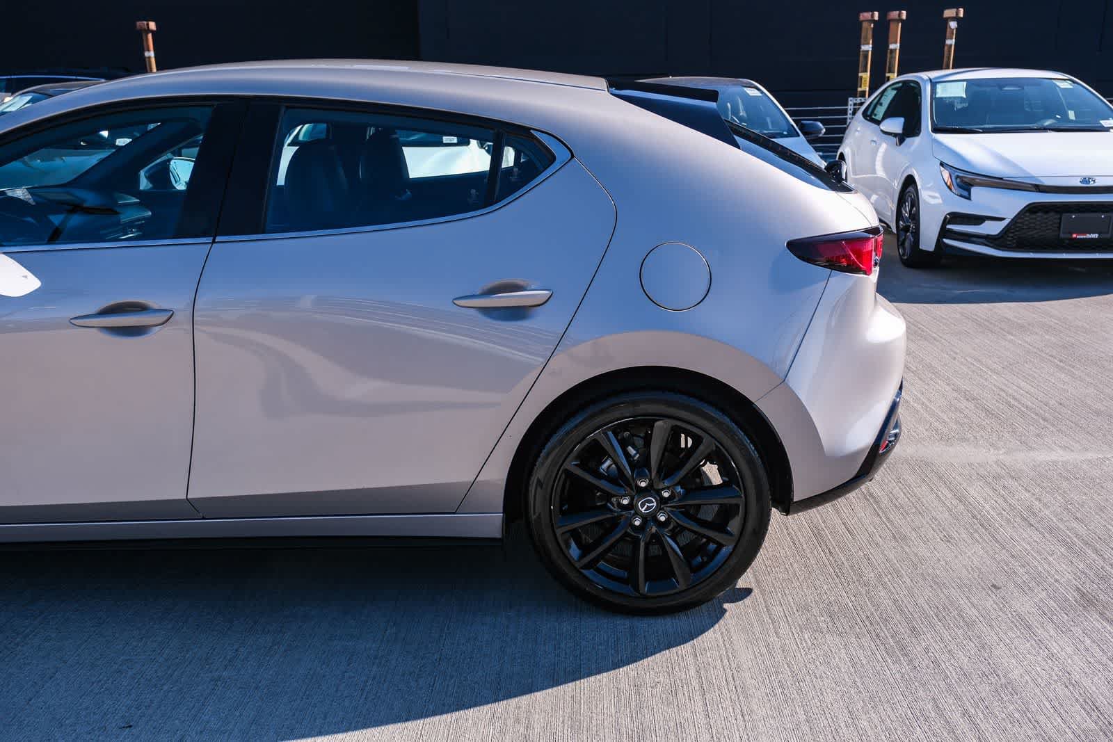 Used 2024 MAZDA MAZDA3 s FWD image 8
