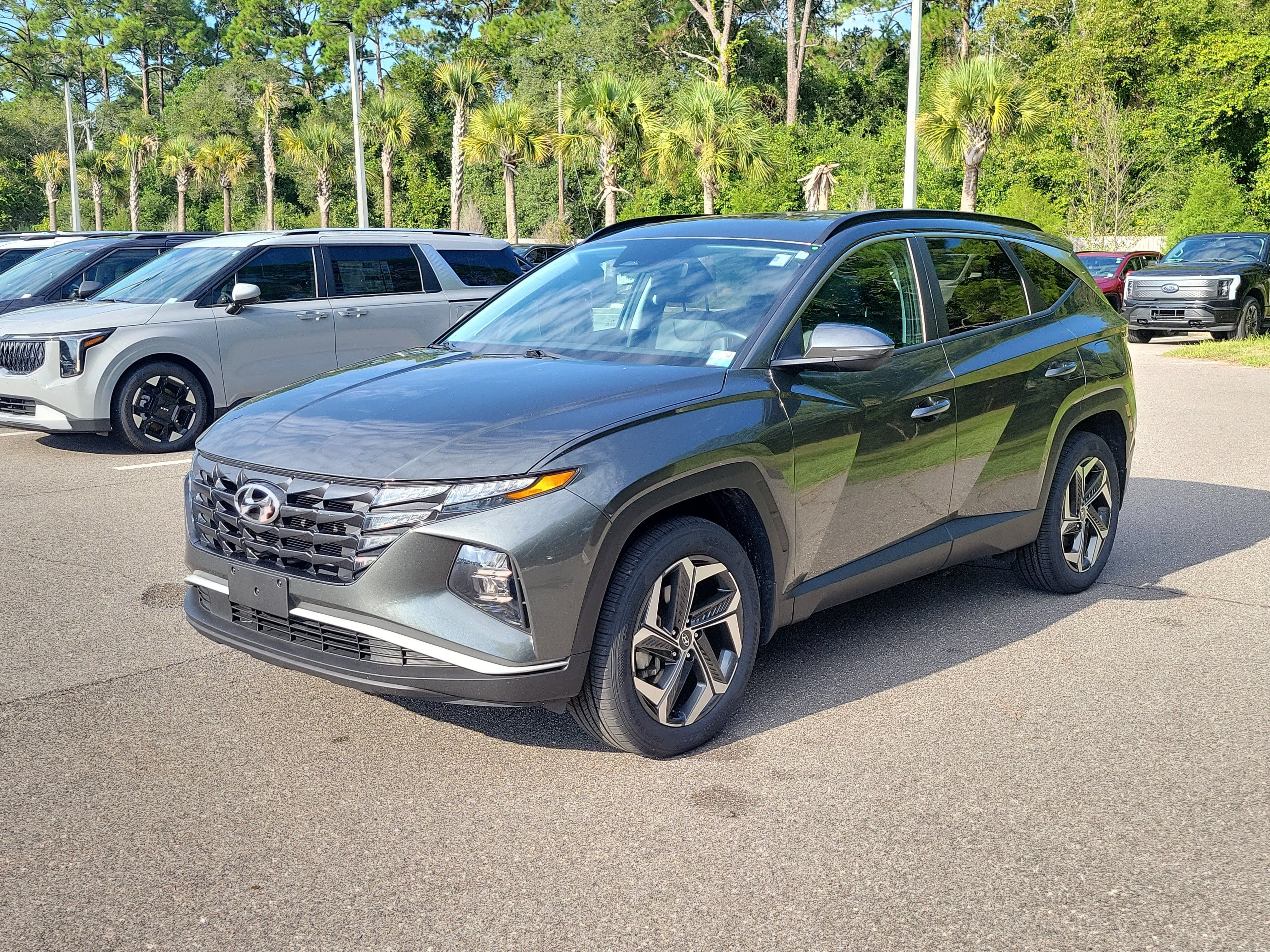 Used 2023 Hyundai Tucson SEL w/ Convenience Package AWD/4WD image 3
