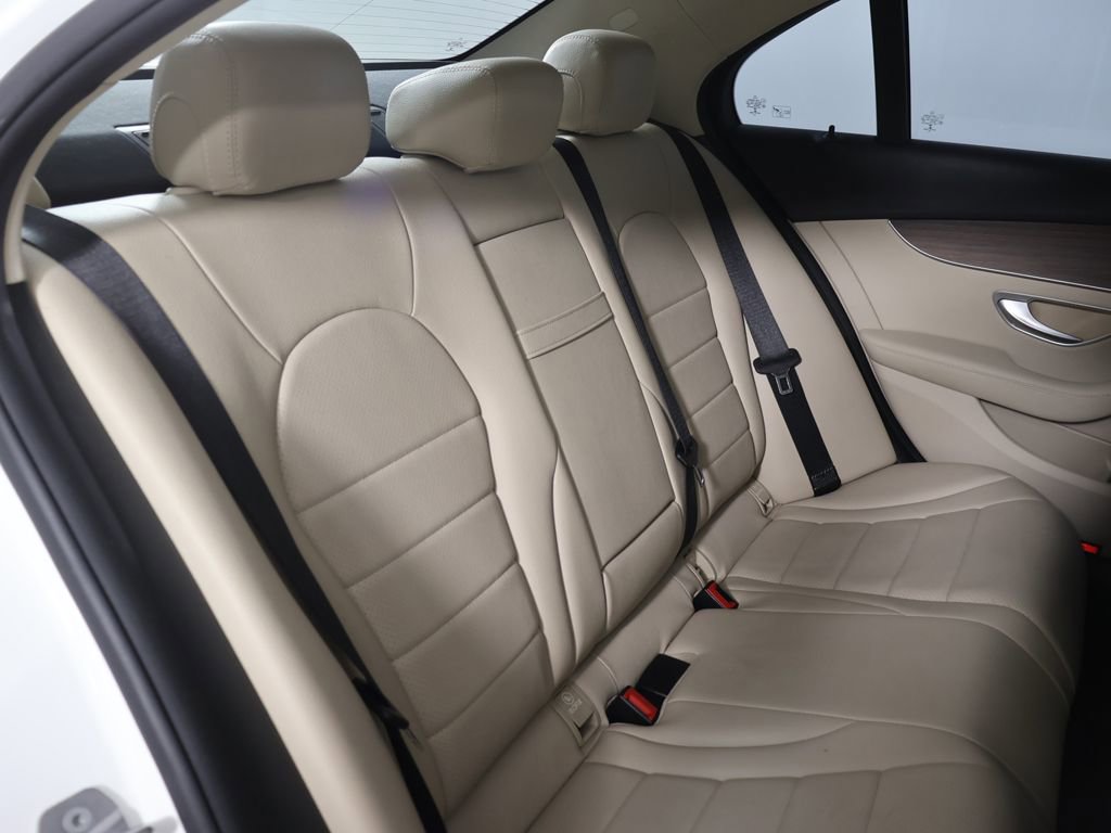 Used 2019 Mercedes-Benz C 300 4MATIC Sedan image 30