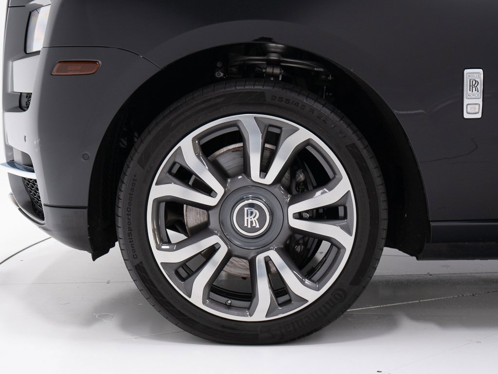 Certified 2024 Rolls-Royce Cullinan image 47
