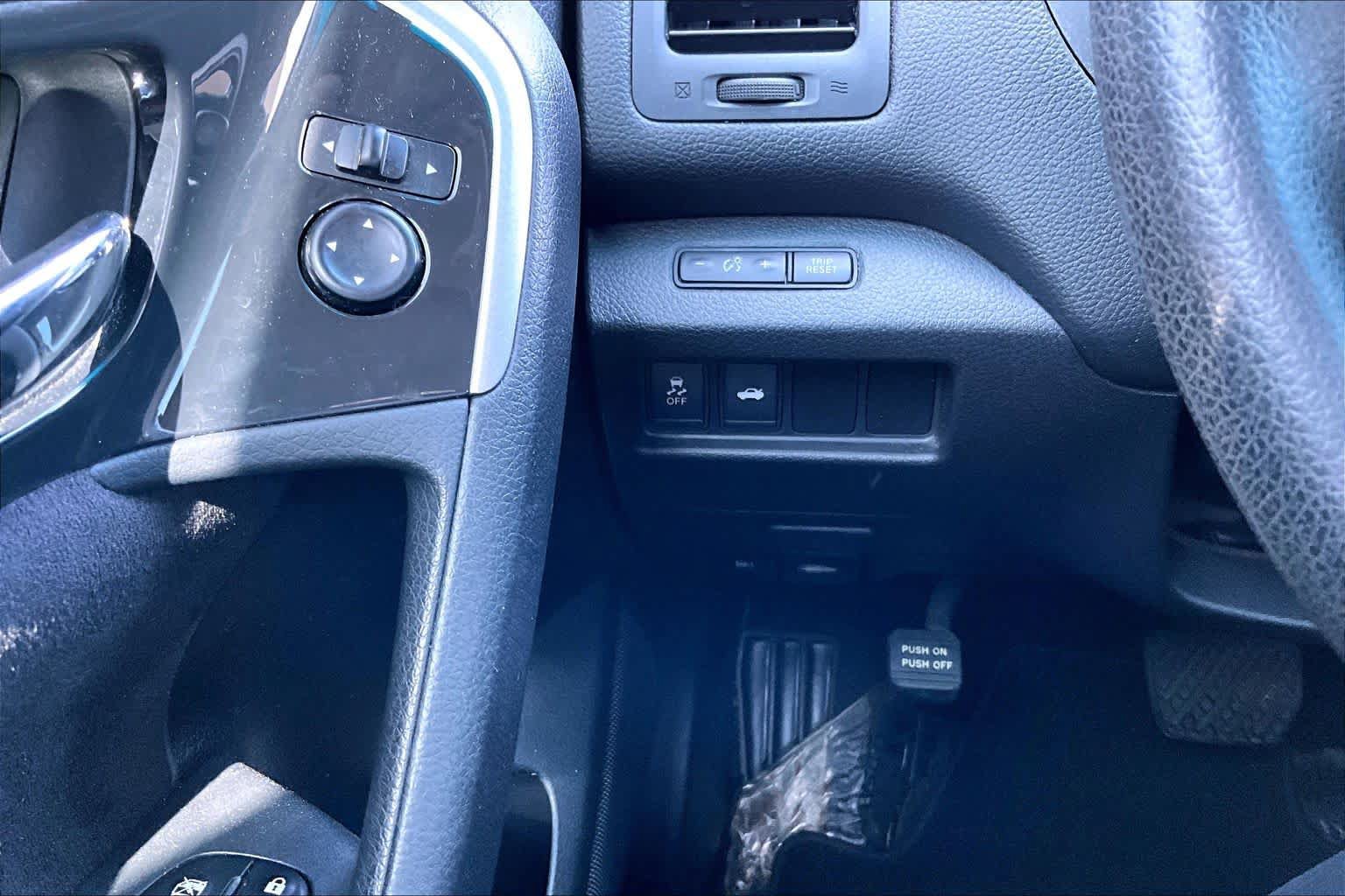 Used 2013 Nissan Altima 2.5 S FWD image 31