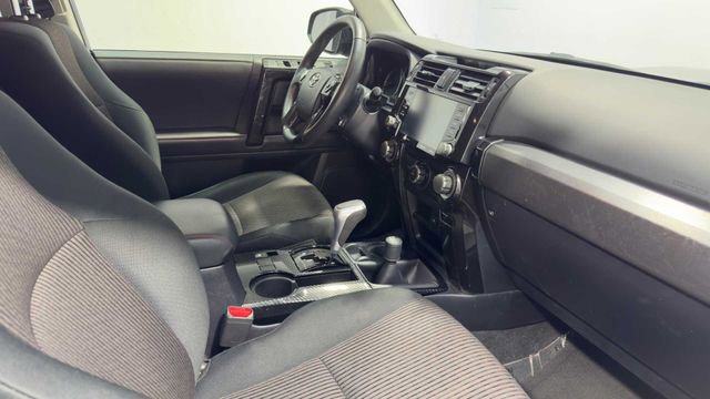 Used 2022 Toyota 4Runner TRD Off-Road AWD/4WD image 11
