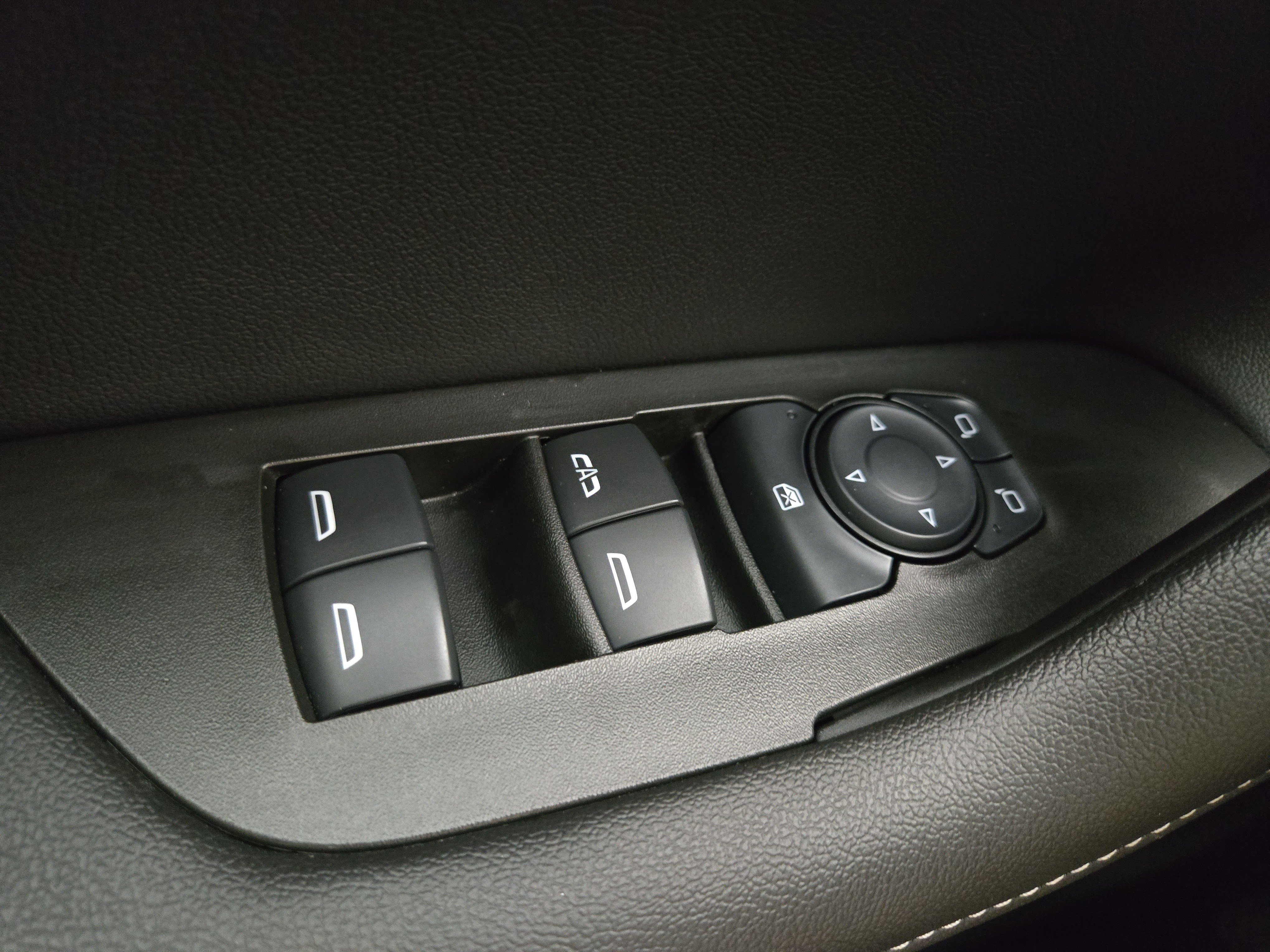 Used 2024 Chevrolet Blazer LT w/ LPO, Black Sport Package FWD image 30