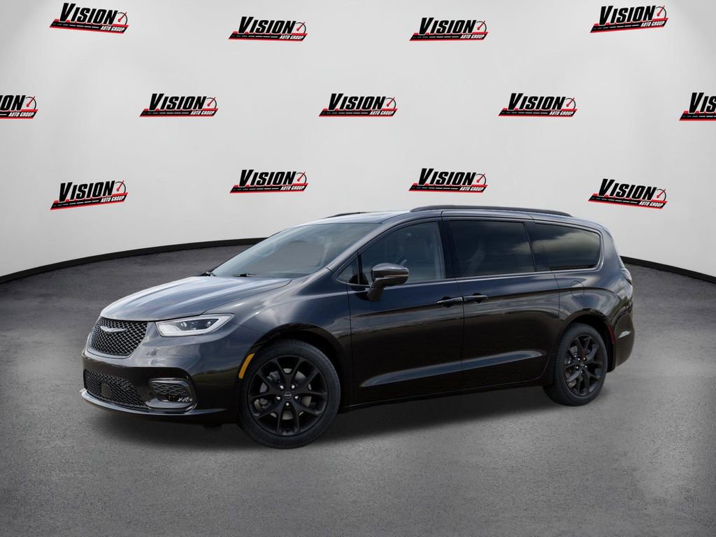 New 2026 Chrysler Pacifica Limited w/ S Appearance Package image 2
