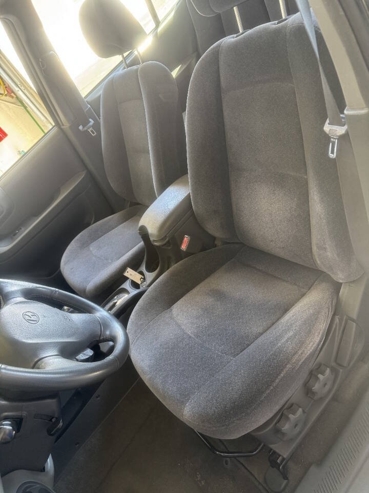 Used 2004 Hyundai Santa Fe GLS AWD/4WD image 7