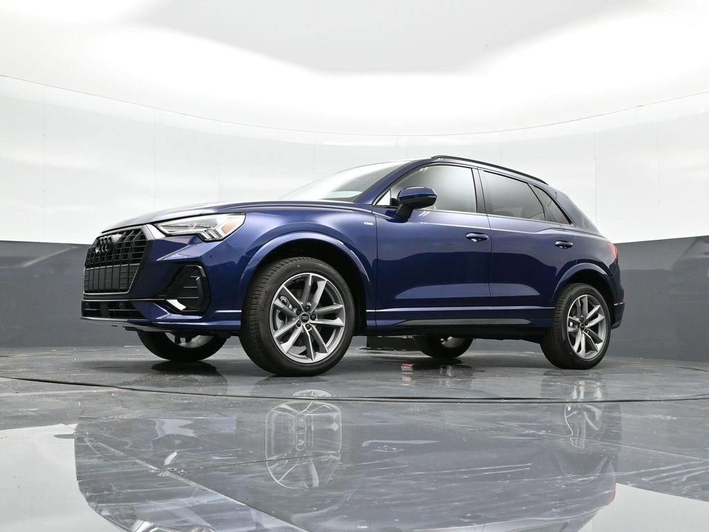 New 2025 Audi Q3 2.0T Premium image 28