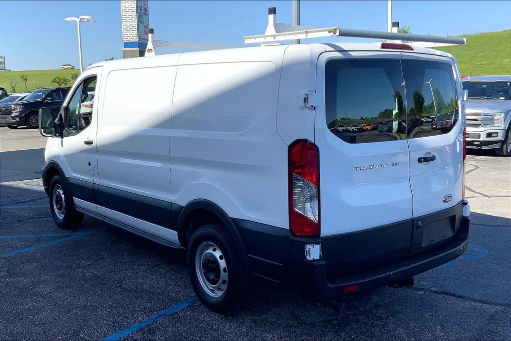 Used 2024 Ford Transit 150 Low Roof RWD image 2