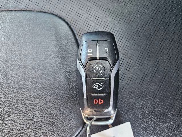 Used 2016 Ford Edge Titanium w/ Equipment Group 301A image 29