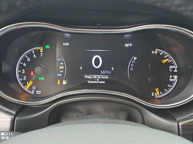 Used 2019 Jeep Grand Cherokee Altitude image 9