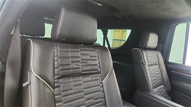 Used 2023 Cadillac Escalade ESV Sport Platinum w/ LPO, ONYX Package image 27