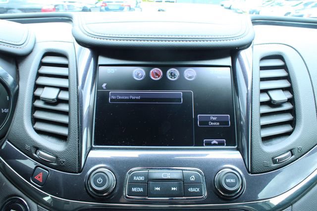 Used 2016 Chevrolet Impala LTZ w/ Enhanced Convenience Package FWD image 22