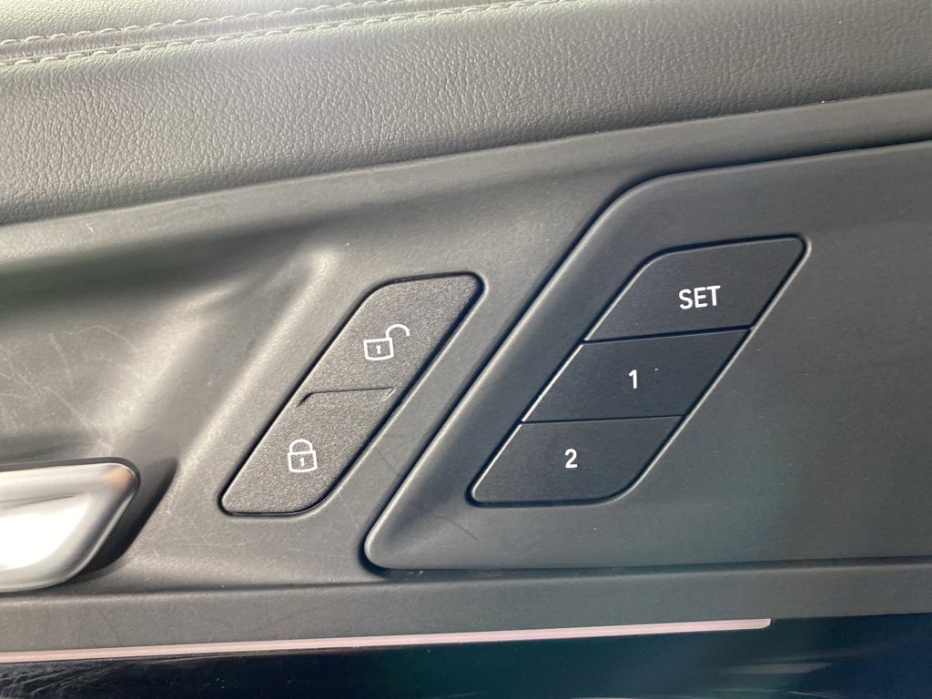 Used 2026 BMW X1 xDrive28i w/ Technology Package image 11