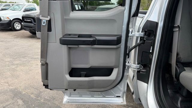Used 2017 Ford F250 XL w/ Power Equipment Group AWD/4WD image 25
