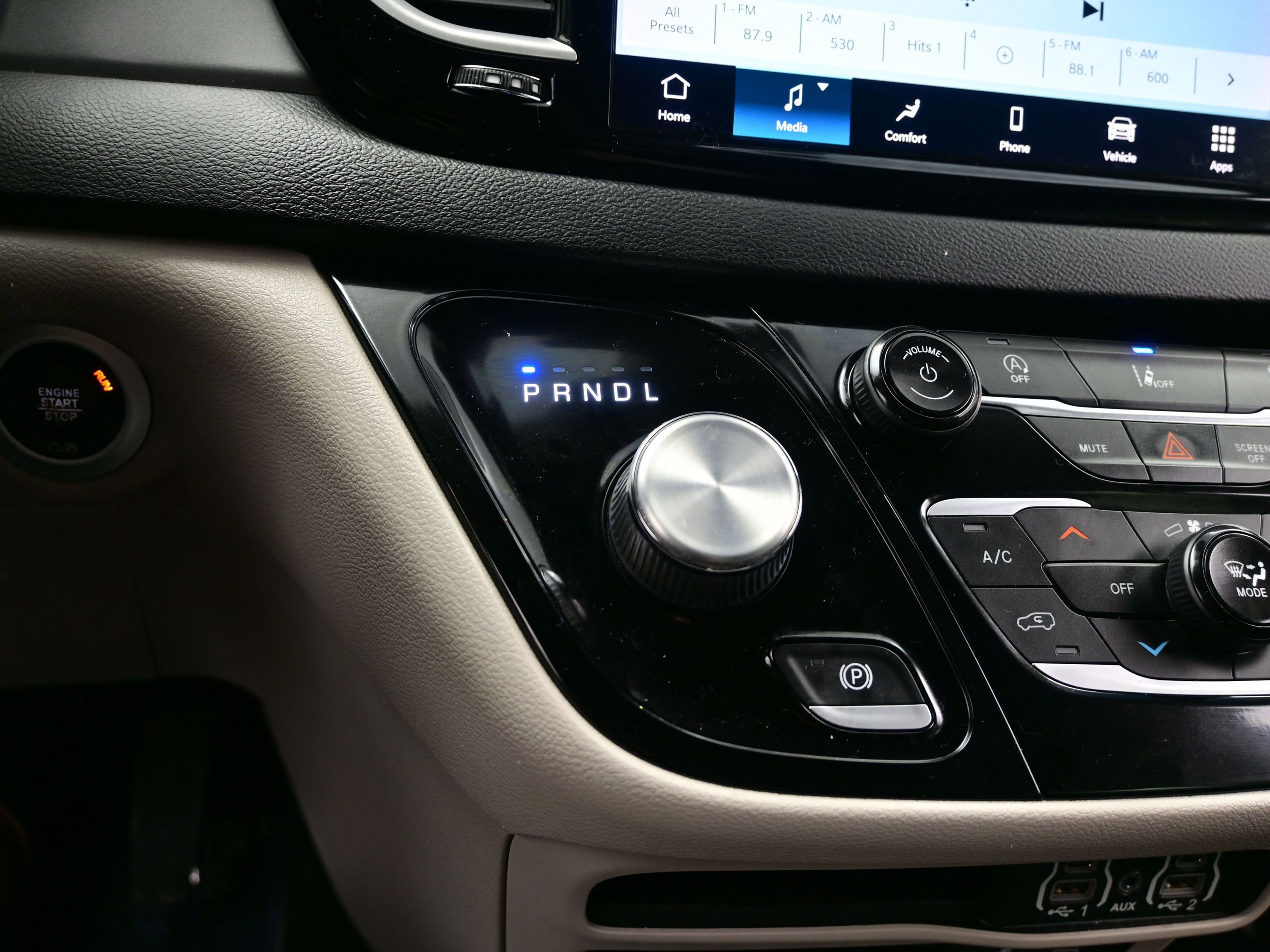 Used 2022 Chrysler Pacifica Touring-L image 22