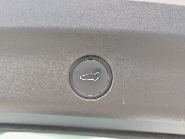 Used 2020 Tesla Model Y Long Range AWD/4WD image 35