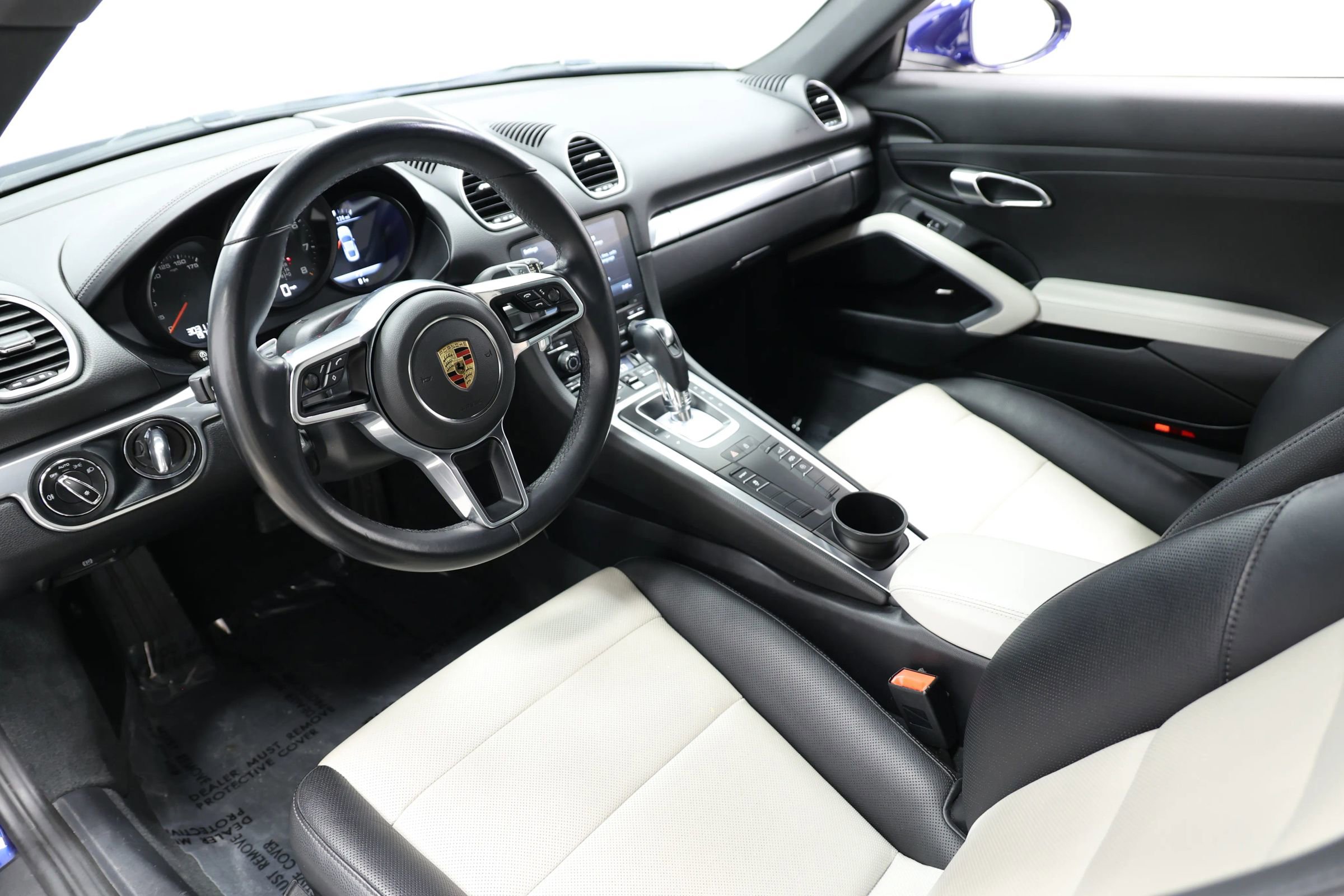 Used 2021 Porsche 718 Cayman RWD image 40