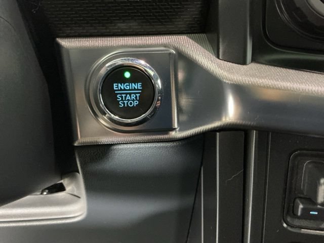 Used 2022 Ford F150 Raptor w/ Raptor 37 Performance Package AWD/4WD image 28