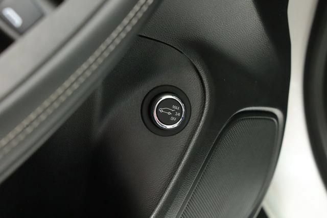 Used 2021 Buick Encore GX Select w/ Sport Touring Package FWD image 30