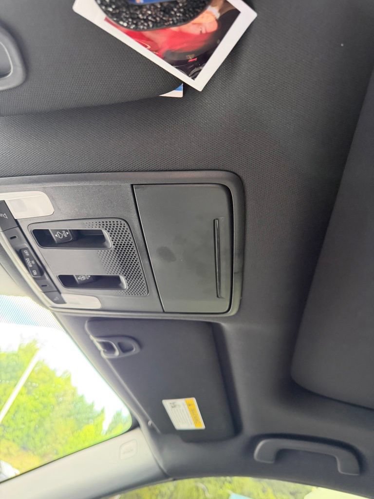 Used 2025 Honda Pilot Black Edition image 49