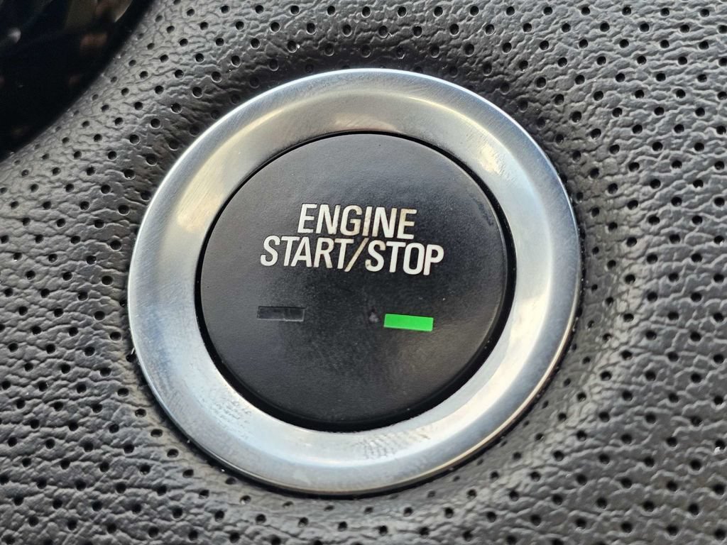 Used 2019 Cadillac XT5 Premium Luxury FWD image 34