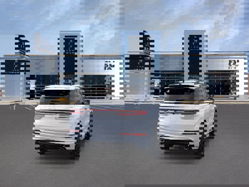 New 2026 Lincoln Corsair Premiere image 8