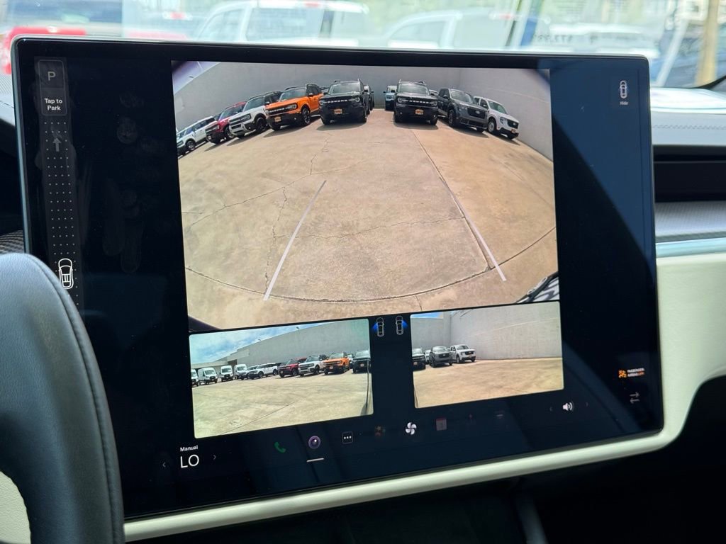 Used 2023 Tesla Model X Plaid image 9