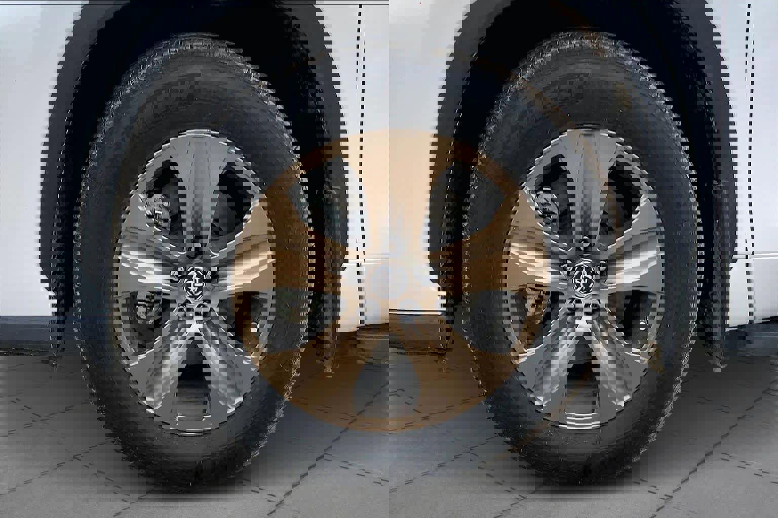 Used 2023 Toyota Highlander Bronze Edition image 11